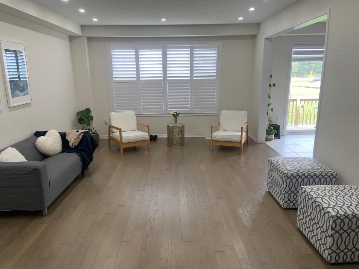 Niagara- Beautiful Cozy Sunfilled Big Complete House Minutes Drive From Falls Villa Thorold Exterior photo